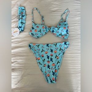Grey Bandit Swimsuit (GB x ANA) - Just Peachy- Med top, small bottoms, headband